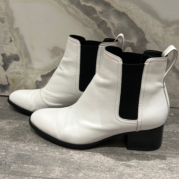 rag & bone white Chelsea boots - Picture 1 of 6